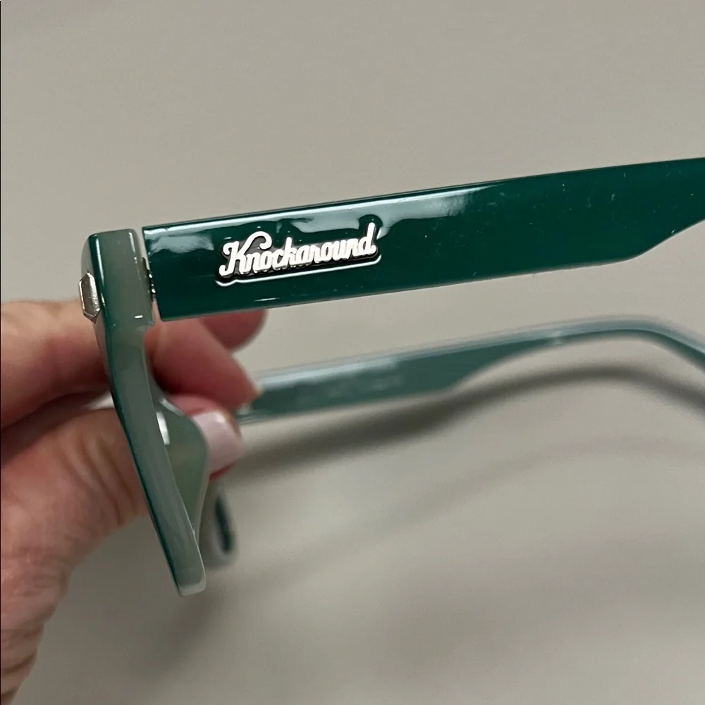 Knockaround stylish green